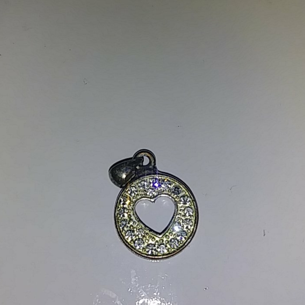 Necklace pendant